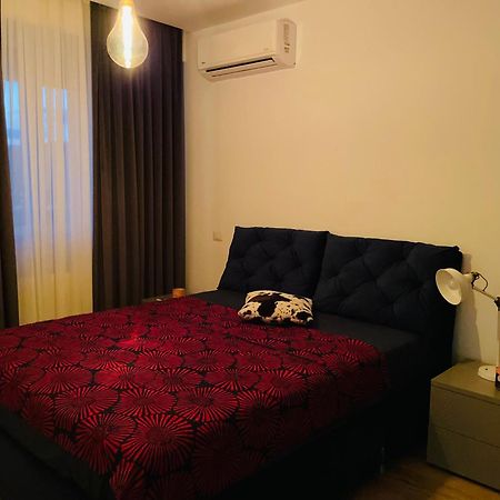 Air Otopeni Appartement Buitenkant foto