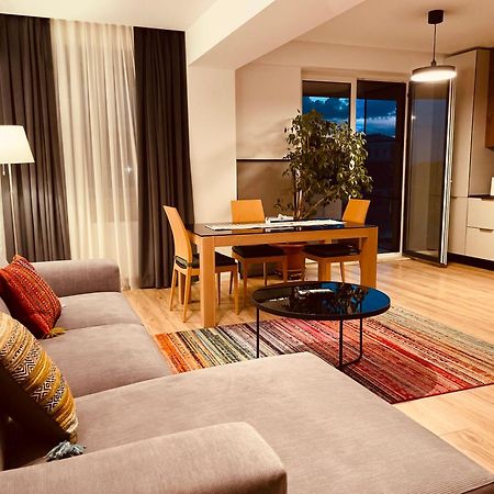 Air Otopeni Appartement Buitenkant foto