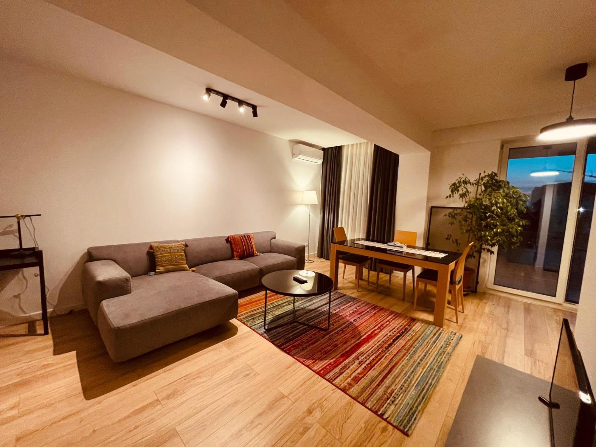 Air Otopeni Appartement Buitenkant foto